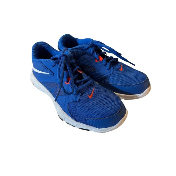 Youth Nike Sneakers, Size 4 - Picture 1 of 10